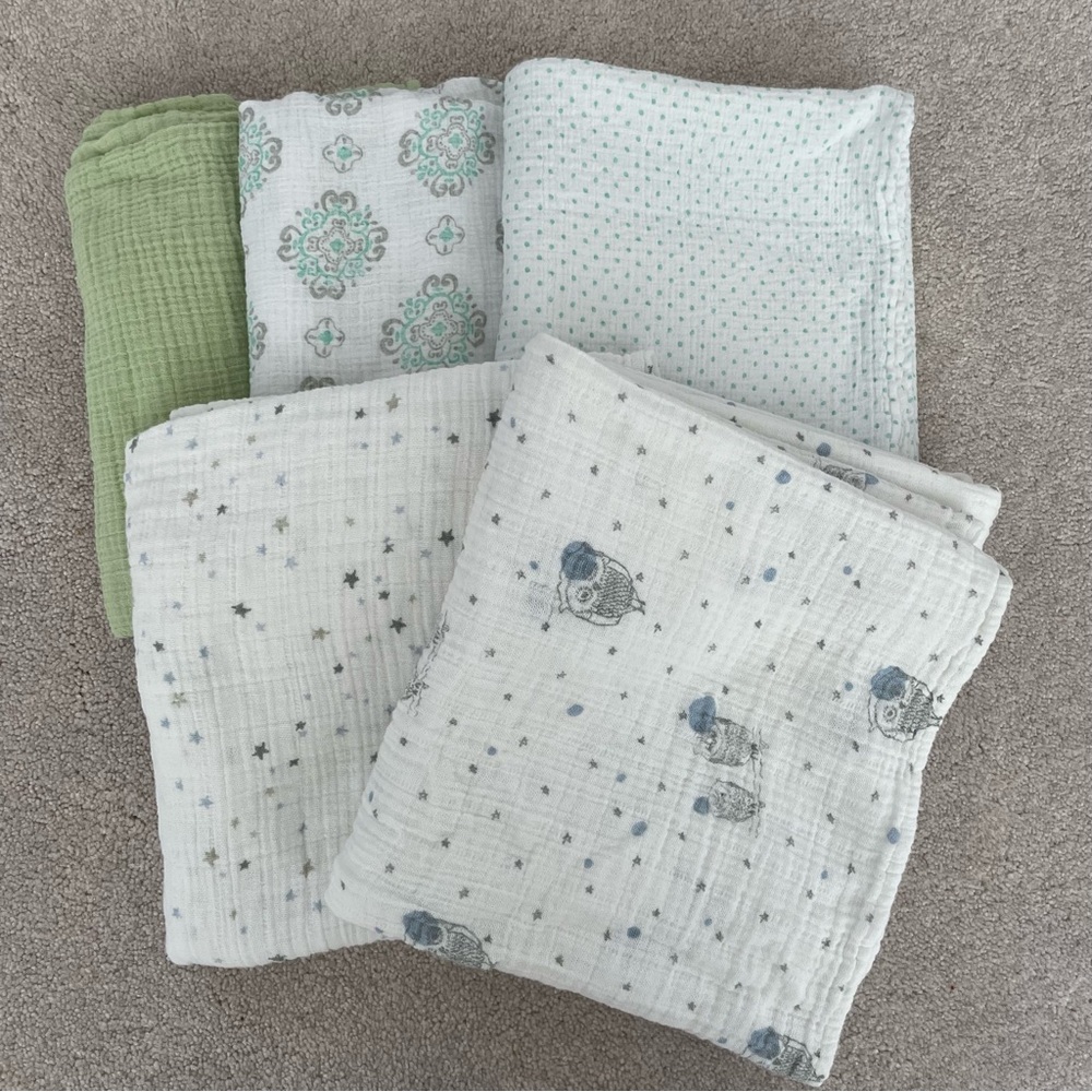 5 Soft Baby Muslin Cotton Swaddle Blankets - Green, White, and Blue